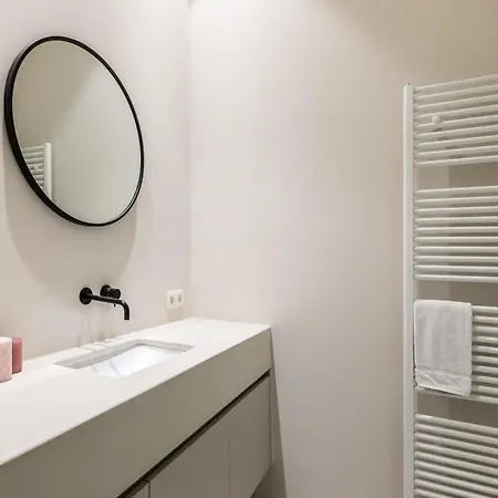 Appartement Huswell - Stylishly Renovated With View Gand