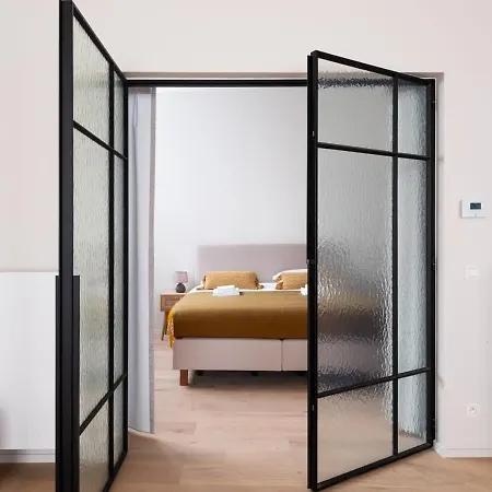 Huswell - Stylishly Renovated With View Apartment Ghent