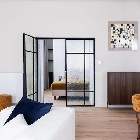 Huswell - Stylishly Renovated With View * Ghent